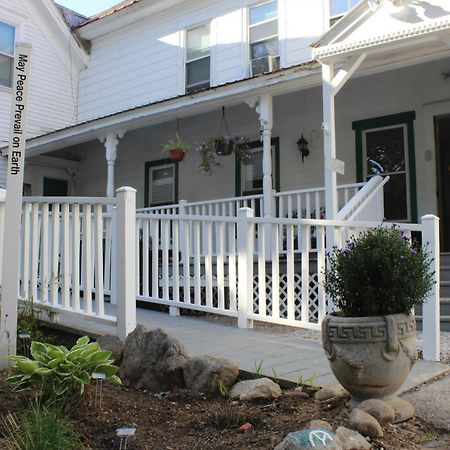 White Mountains Hostel Конвей Екстер'єр фото